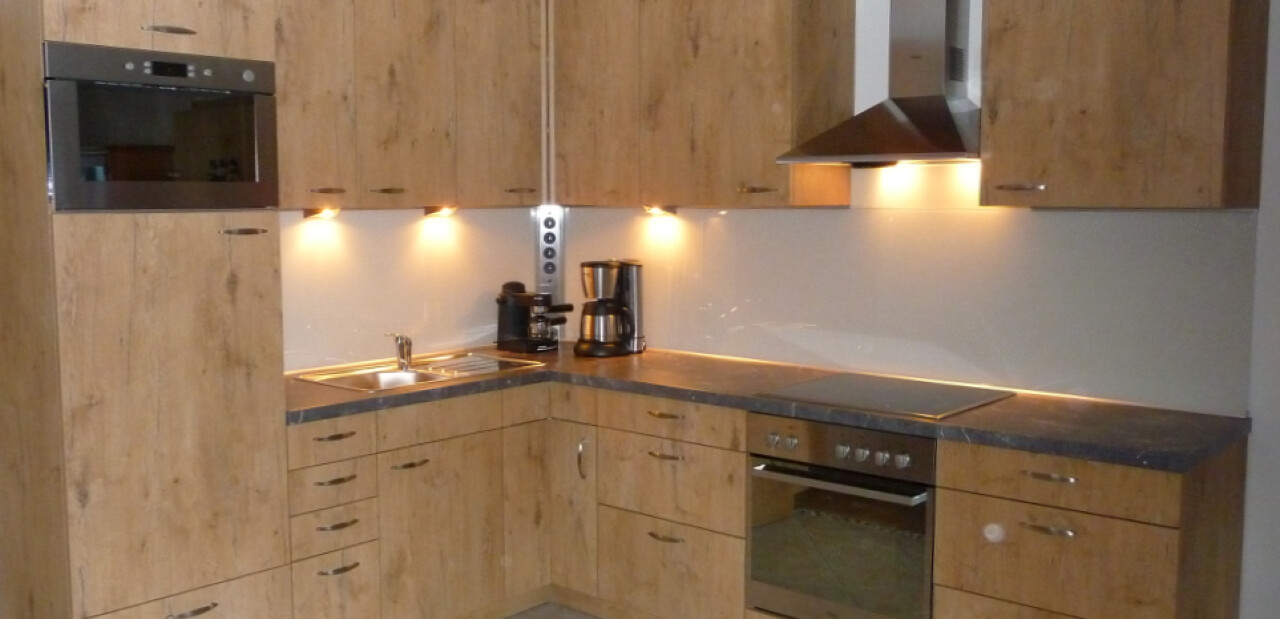 Immer ein Unikat: Vollholz-/Massivholzküchen Immer ein Unikat: Vollholz-/Massivholzküchen